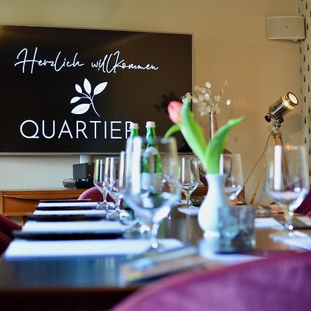 Logis Hotel Quartier 5, Saechsische Schweiz, Mit Restaurant, Cafe & Bar クロルト・ゴーリッシュ エクステリア 写真