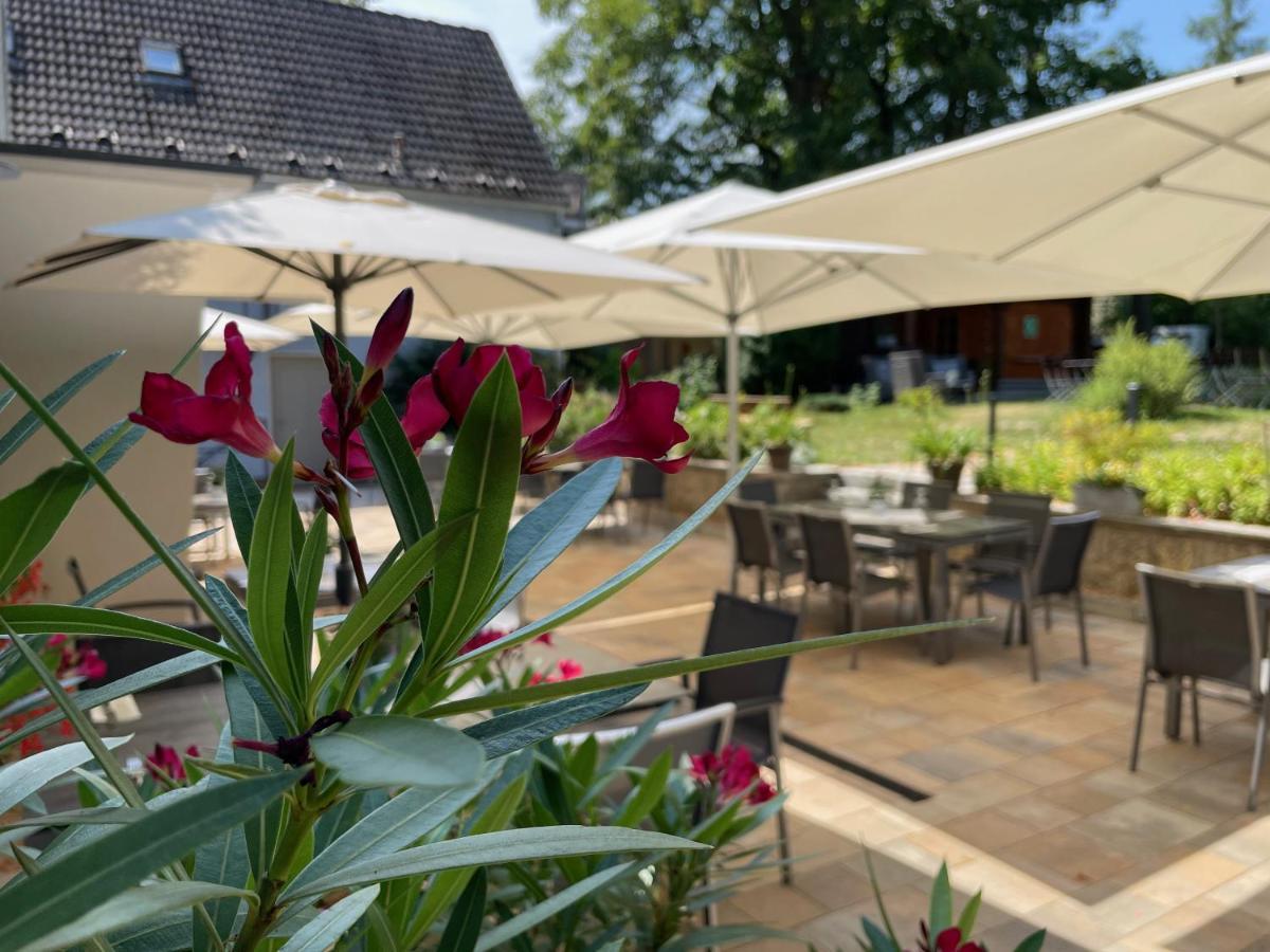 Logis Hotel Quartier 5, Saechsische Schweiz, Mit Restaurant, Cafe & Bar クロルト・ゴーリッシュ エクステリア 写真